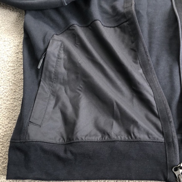 NWT JORDAN JACKET. VARIOUS SIZES - Picture 4 of 8